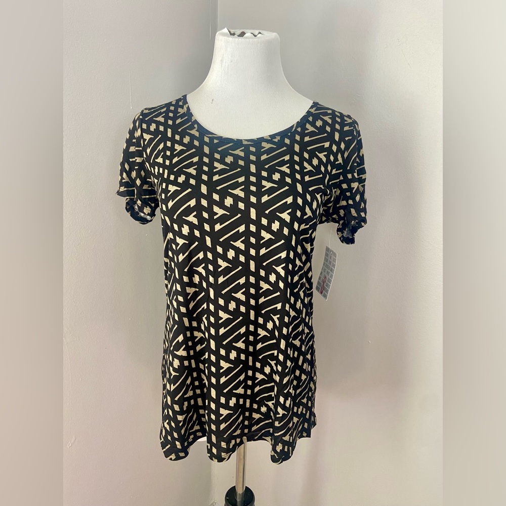 LuLaRoe Classic T Shirt NWT Black and Beige Geometric Short Sleeve